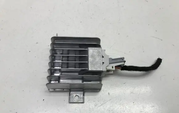 Mercedes-Benz EQC Sound amplifier A2439008400 A2439026200