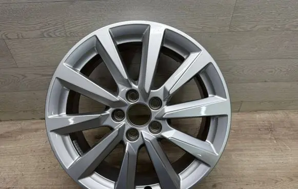 Audi A1 R16 alloy rim 82A601025C