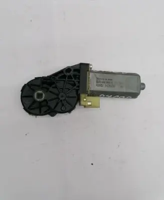 BMW 7 E65 E66 Seat adjustment motor 8316668 03905201972