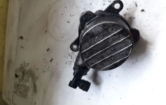 Renault Laguna II Vacuum pump
