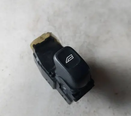 Volvo XC90 Electric window control switch 30658696 5586N3RUA 03120700