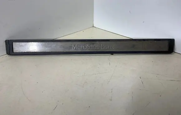 Mercedes-Benz E W211 Front sill trim cover A2116801435