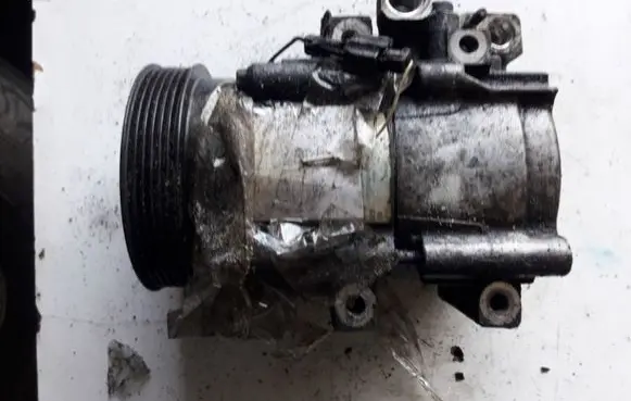 Hyundai Santa Fe Air conditioning (A/C) compressor (pump) F08B03