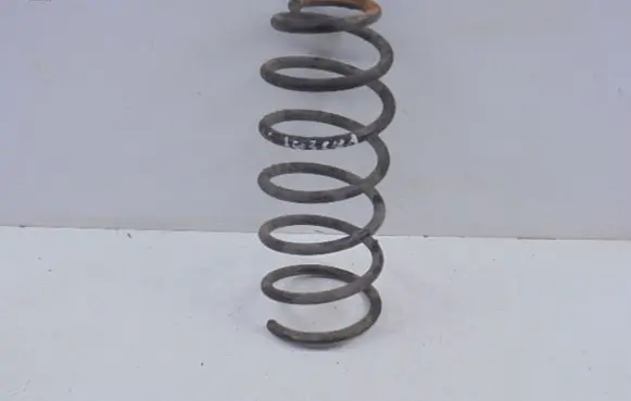 Volkswagen PASSAT B4 Front coil spring