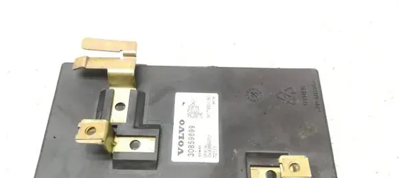 Volvo S40, V40 Comfort/convenience module 30859699 3817900150 SW30859701