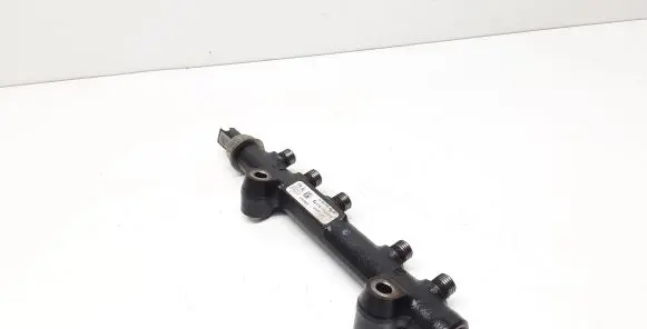 Volvo V60 Fuel main line pipe 9685297580