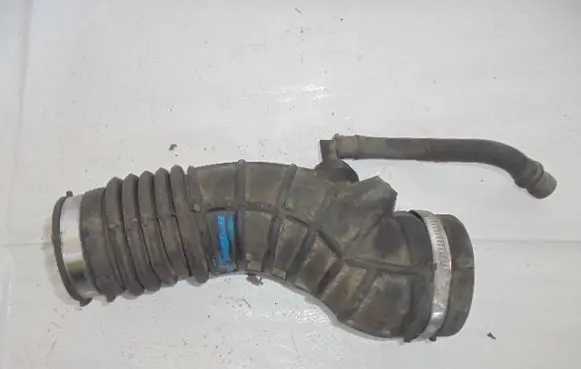 Renault Megane III Air intake hose/pipe 8200937822