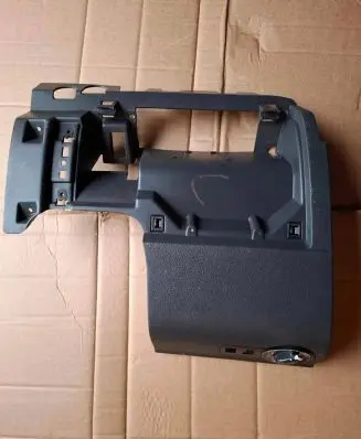 Volkswagen Touran I Dashboard lower bottom trim panel 1T1858365