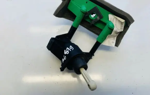 Ford Focus Clutch master cylinder 1m517a543aa 1m51-7a543-aa