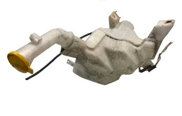 Mazda 3 I Windshield washer fluid reservoir/tank BBM467480 K0036 86014278