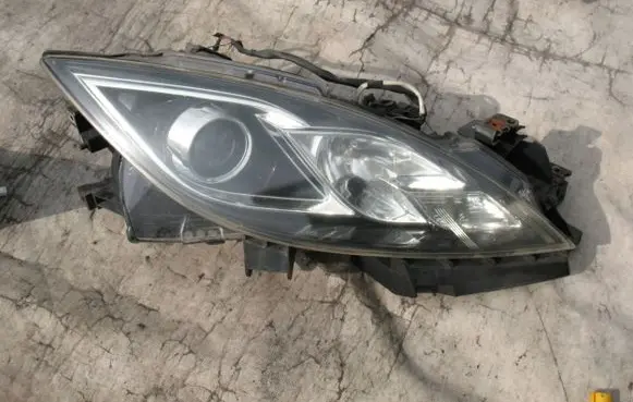 Mitsubishi Colt Headlights/headlamps set 