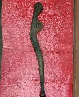 Toyota Land Cruiser (BJ70) Rear control arm