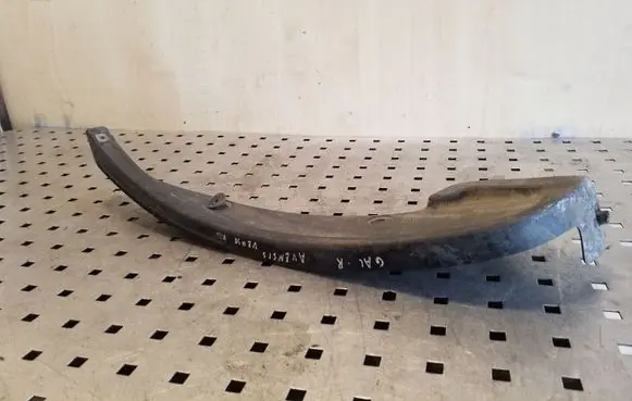 Rear arch fender liner splash guards