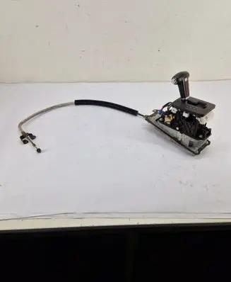 Volkswagen Touareg I Gear shifter/selector 7L6713025D
