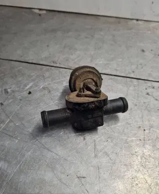 Volkswagen II LT Engine coolant pipe/hose 701818809G