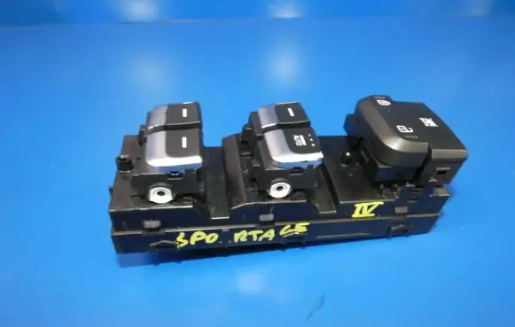 KIA Sportage Electric window control switch 93570-F1520 S2R0474 PM52