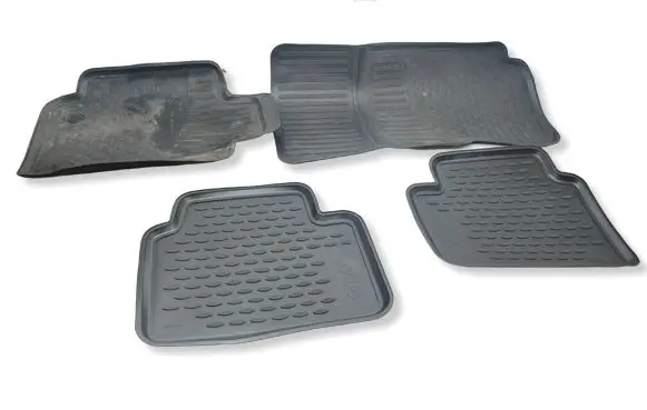 Alfa Romeo Giulia Car floor mat set 