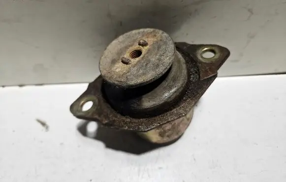 Volkswagen Golf III Gearbox mount 191199402C