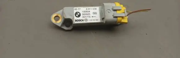 BMW X5 E53 Airbag deployment crash/impact sensor 6911038 001716 0285002064