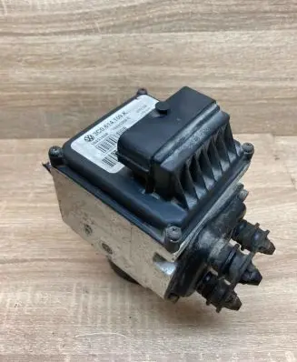 Volkswagen PASSAT B6 ABS Pump 3C0614109K 16431508E
