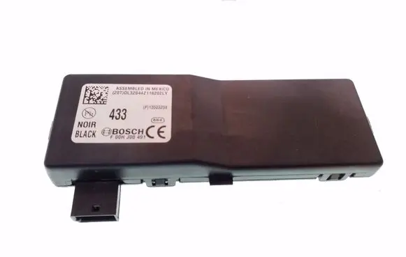 Opel Insignia A Door central lock control unit/module 13503204
