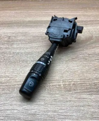 Mitsubishi Pajero Wiper control stalk 
