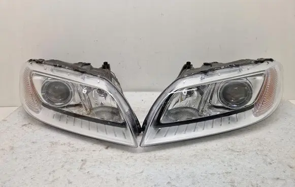 Volvo V70 Headlight/headlamp 31420013