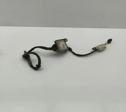 Mercedes-Benz E C207 W207 Lambda probe sensor A2044405440 A0009051412
