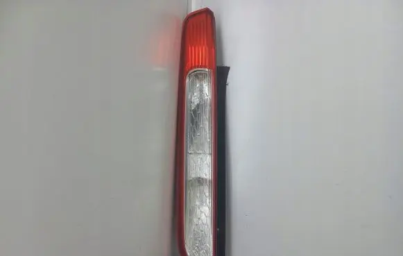 Ford Focus Rear/tail lights 8M51-13405-AD