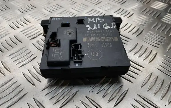 Mercedes-Benz E W211 Door control unit/module 2118201626