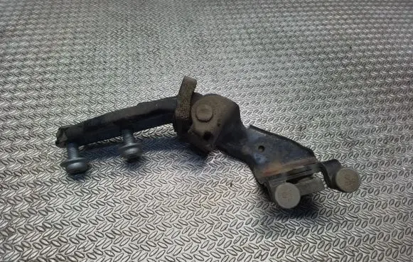Volkswagen Transporter - Caravelle T5 Sliding door middle roller runner 7H0843336D