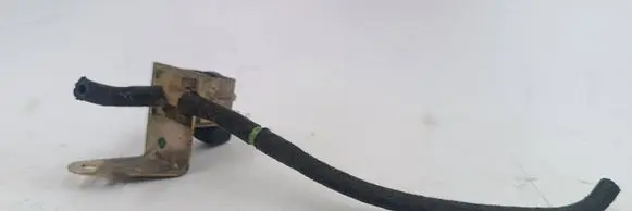 Audi A4 S4 B5 8D Turbo solenoid valve 437906283A