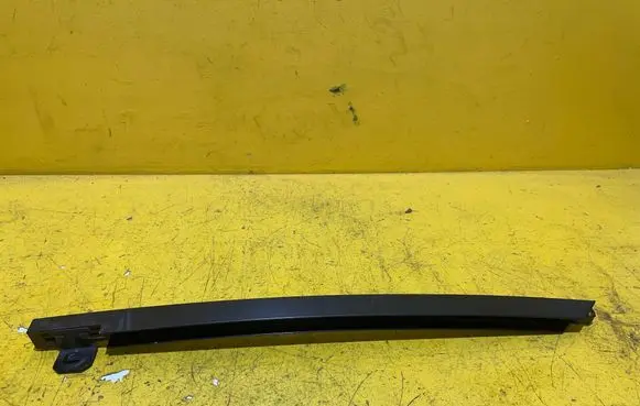 Mercedes-Benz ML W164 Rear door windshield rail A1647300119