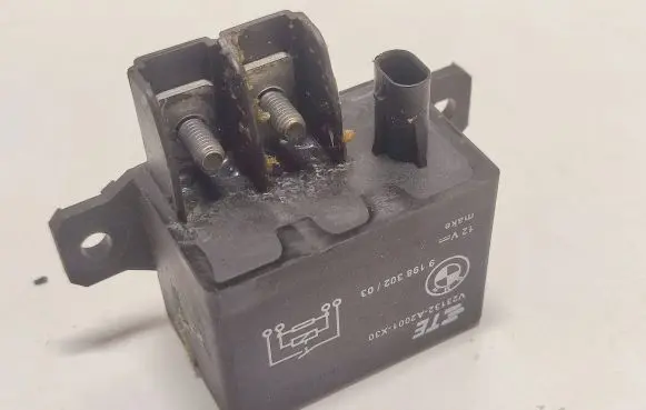 BMW 8 G16 Other relay 61369198302 61368794011 61366836504