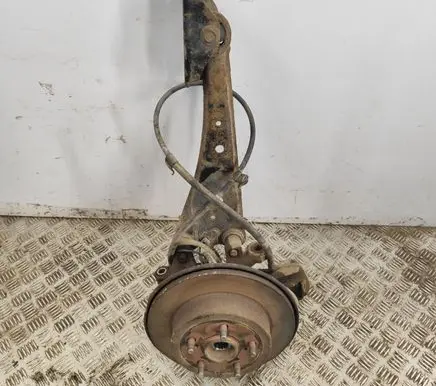 Toyota RAV 4 (XA30) Rear wheel hub spindle/knuckle 