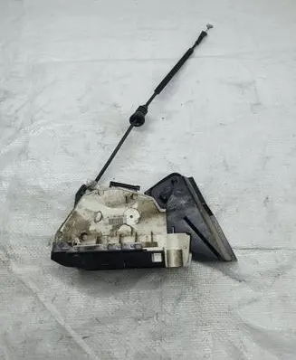 Skoda Yeti (5L) Rear door lock 5K4839015