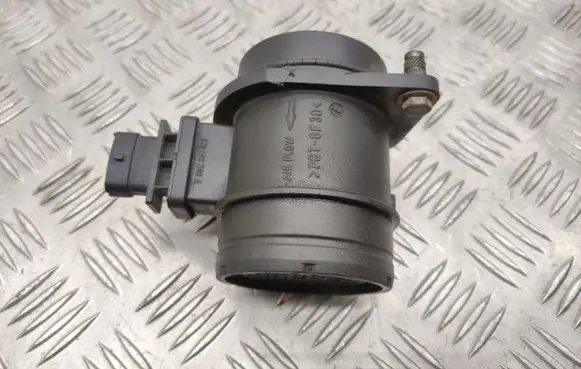 Alfa Romeo Giulietta Mass air flow meter 270013400 0281002980