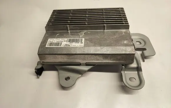 Ford Mustang VI Sound amplifier HR3T18T806AA