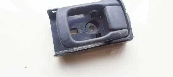 Rear door interior handle