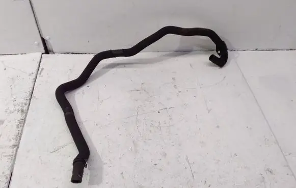 Nissan Qashqai+2 Engine coolant pipe/hose