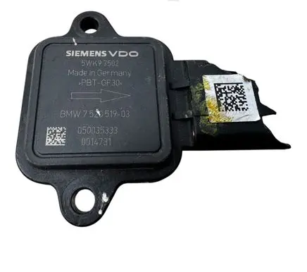 BMW 5 E60 E61 Mass air flow meter 5WK97502 050035333 7520519