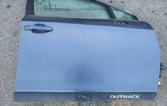 Subaru Outback (BS) Front door melynos
