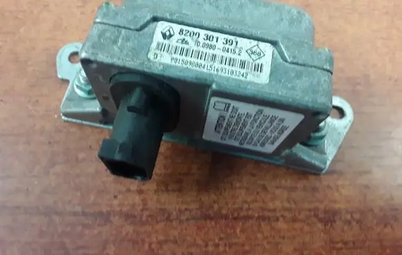 Renault Espace - Grand espace IV ESP acceleration yaw rate sensor 8200301391