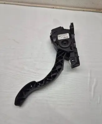 Volvo S80 Accelerator throttle pedal 6G929F836BC