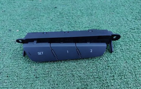 Audi e-tron Seat control switch 4K0959770