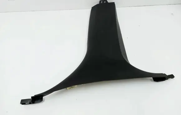 (B) pillar trim (bottom)