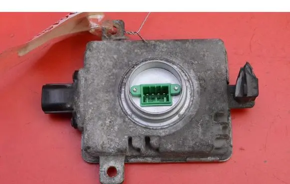Honda FR-V Voltage converter/converter module W3T16571