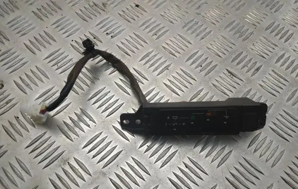 Lexus IS III XE30 Gear shift selector indicator 76H711