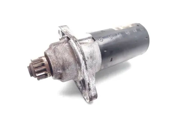 Volkswagen Touran II Starter motor 0AM911023G 0001153001