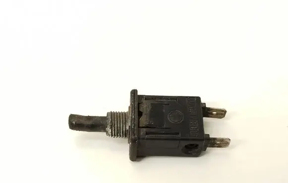 Mercedes-Benz 250 280 C CE W114 Front door sensor 0008212052